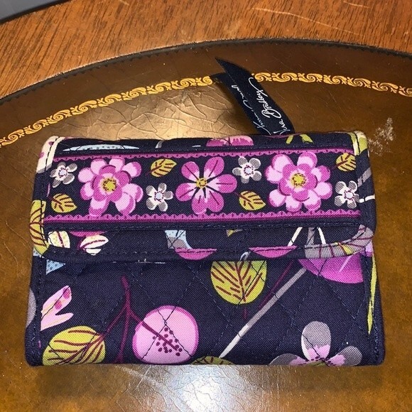 Vera Bradley Floral Nightingale Wallet - Picture 1 of 3
